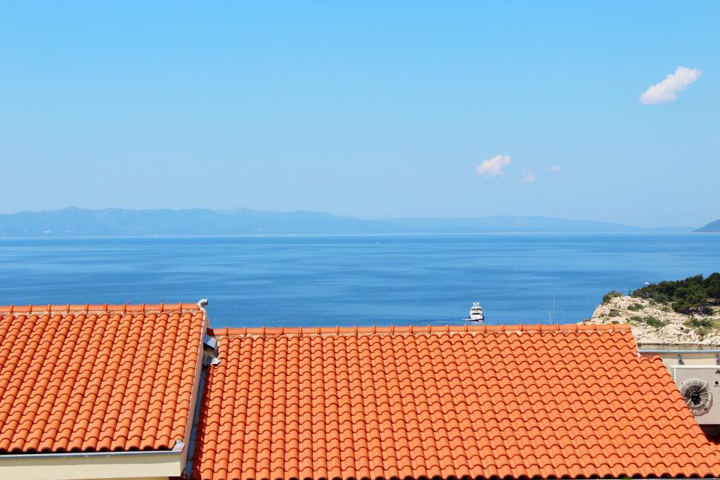 Adriona With Parking Makarska