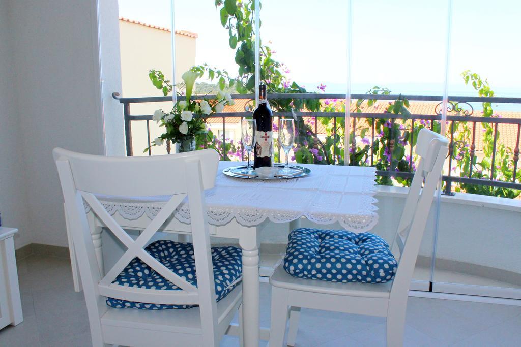 Lägenhet Adriona With Parking Makarska